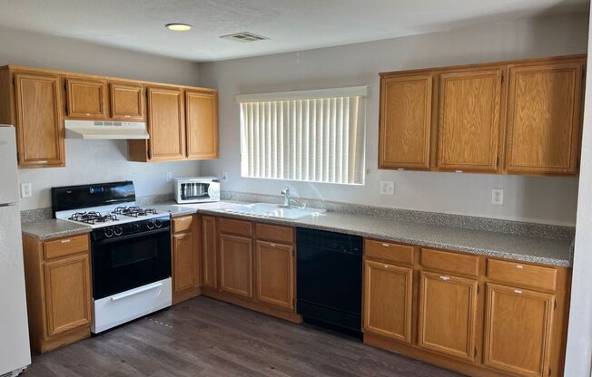 Spacious SW 3 Bedroom + Loft on Corner Lot!