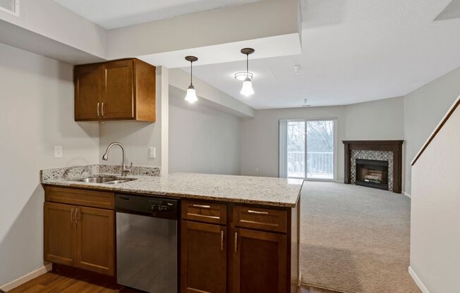 3 beds, 2 baths, 1,400 sqft, $2,195, Unit 1130-22