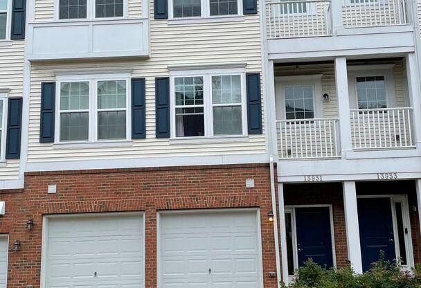 Upper level 3BR condo