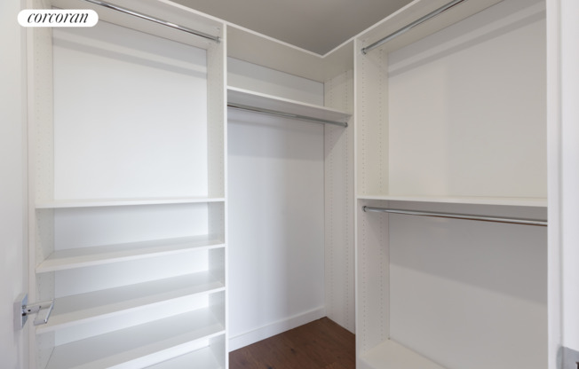 2 beds, 2 baths, $3,100, Unit 4L