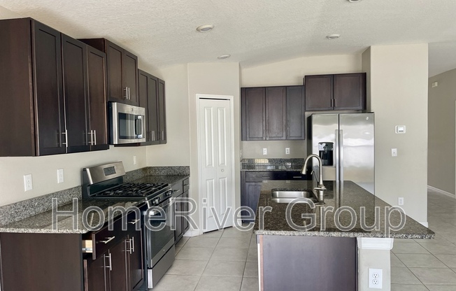 10321 SCARLET SKIMMER DR
