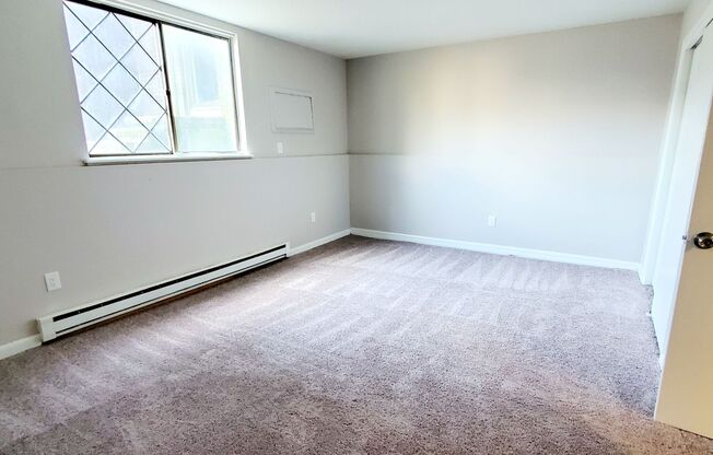 1 bed, 1 bath, 836 sqft, $1,500, Unit 6-5A