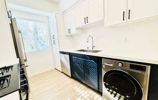 2 beds, 2 baths, $3,295, Unit 102