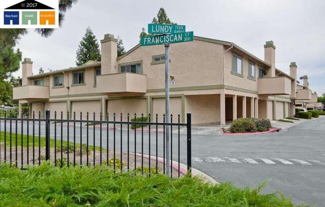 $2,590 / 2BR GORGEOUS REMODELED WARM SPRINGS CONDO IN SOUTH FREMONT