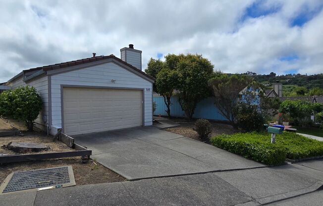 Single Story Home on Richmond/El Sobrante Border Available Now !!