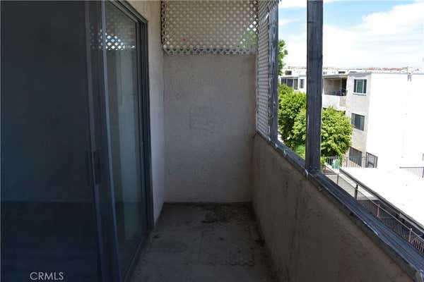 2 beds, 1 bath, 800 sqft, $2,300, Unit UNIT 210A