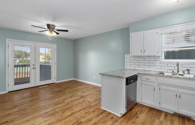 5400 NW 85 ST