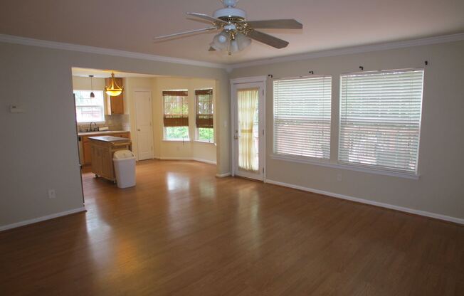 8007 Bristle Lane