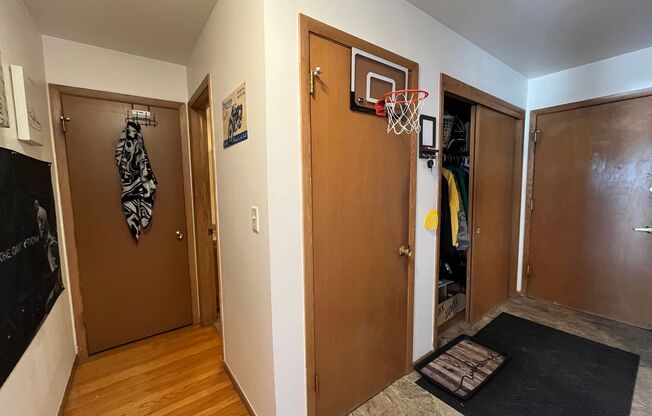 1 bed, 1 bath, $1,015, Unit 23