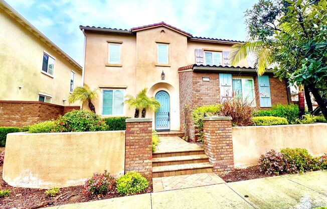 Luxurious 3 Bedroom, 2.5 Baths Single Family Home in Irvine Gated Community for Lease
