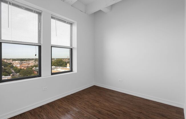 2 beds, 1 bath, 451 sqft, $2,300, Unit 811