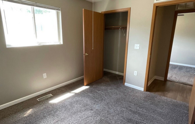 4 beds, 2 baths, 1,000 sqft, $1,600, Unit WA510X-1 Lower Unit