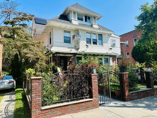 84 39 LEFFERTS BLVD
