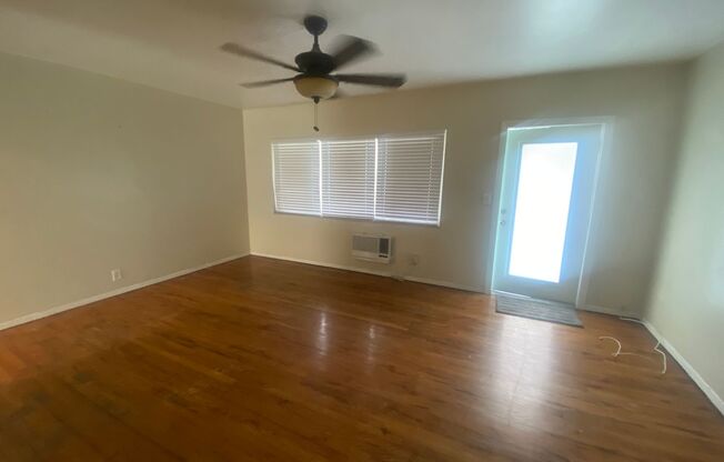 101 SE 16th Ave [Sky1822]