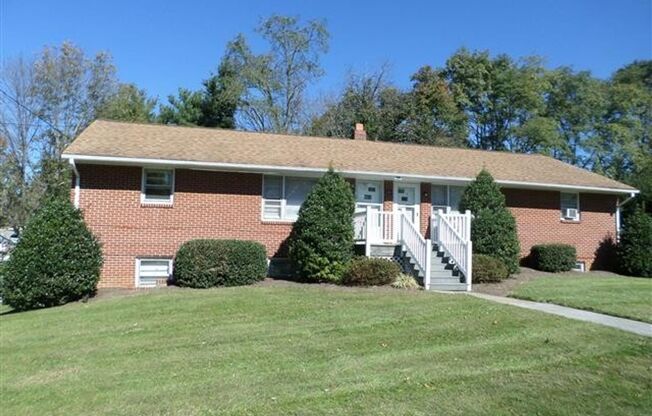 021PB - 208 Broce Drive M