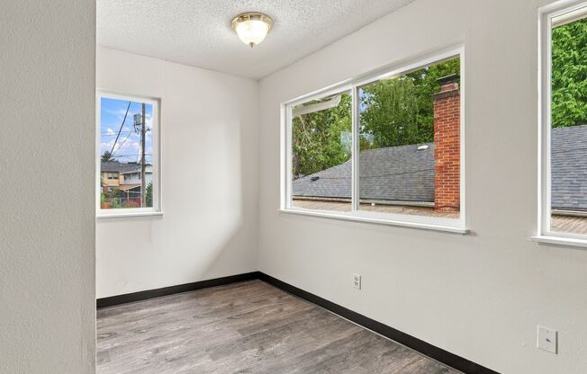 1 bed, 1 bath, 657 sqft, $1,300, Unit .