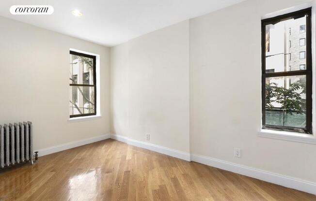 530 W 123 ST