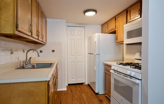 ⭐ Newly Updated 2 Bedroom  1 1/2 BATH in the NORTHEAST near Franklin Mills - Minutes to I95 and Route 1