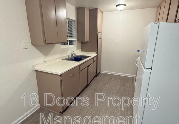 840 GRAND AVE