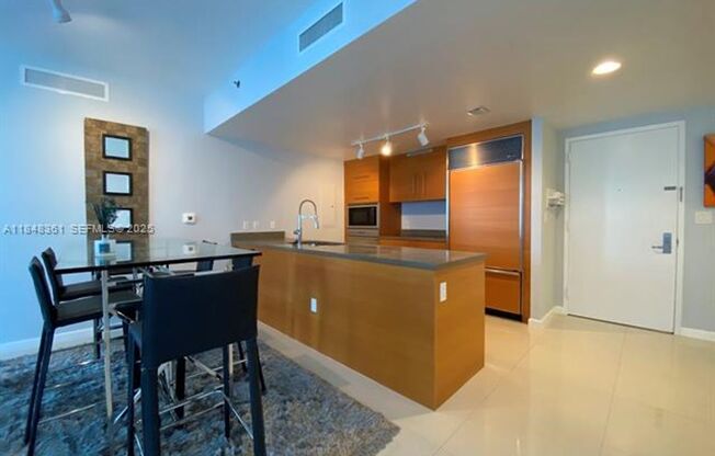 2 beds, 2 baths, 1,167 sqft, $4,700, Unit 475 Brickell Ave unit 4409