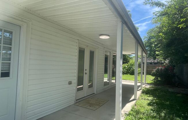 Welcome to 6 Julia Terrace in the Richneck Estates Neighborhood-4 BR, 2BA, SUNROOM, COVERED PORCHES,  HARDWOOD FLOORS