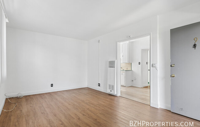 4010 LOS FELIZ BLVD
