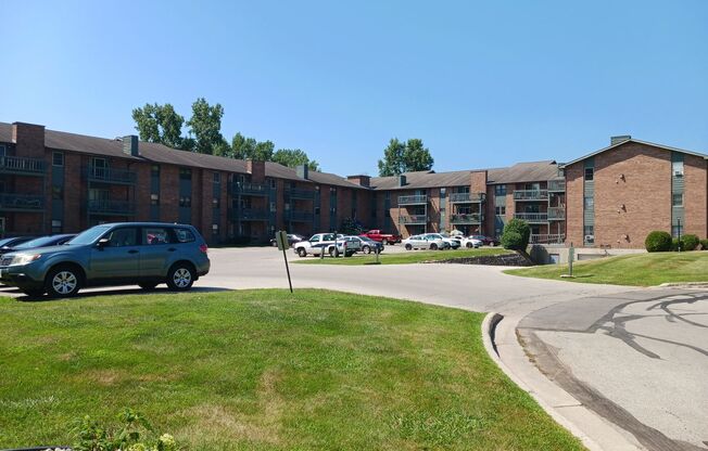 2 beds, 2 baths, 1,074 sqft, $1,249, Unit 2970-096