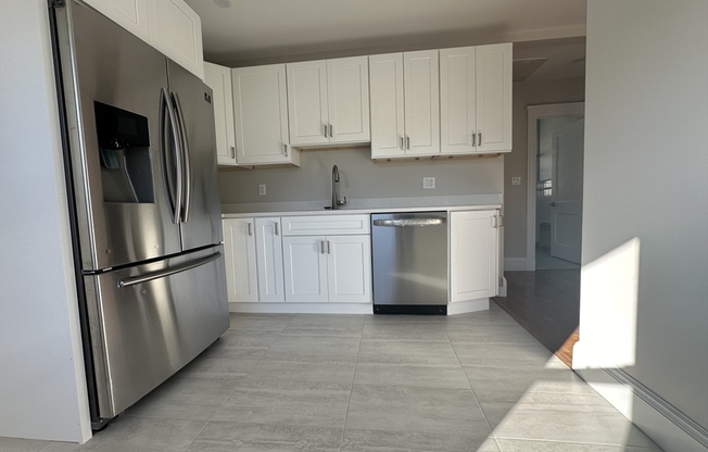 3 beds, 1 bath, 1,500 sqft, $3,700, Unit 2