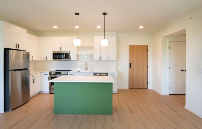 1 bed, 1 bath, 706 sqft, $1,633, Unit 405