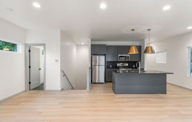 Quaker Condos - $300 Off Move-in Costs for May!