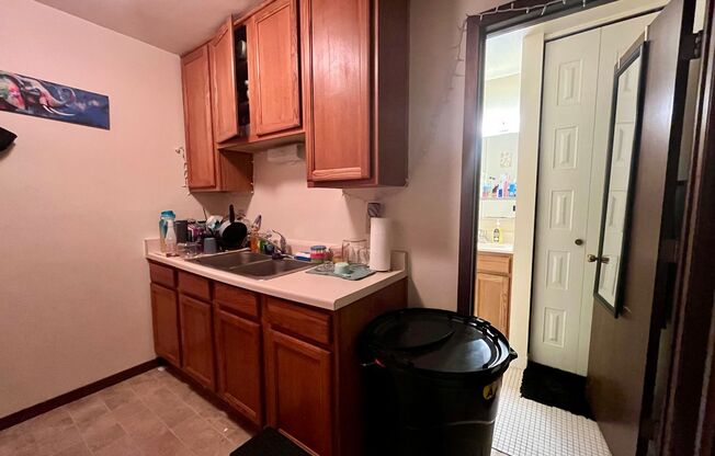 1 bed, 1 bath, $950, Unit 58