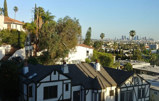 2 beds, 2 baths, 910 sqft, $2,895, Unit 302