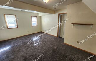 1 bed, 1 bath, $875, Unit Rear 2nd floor