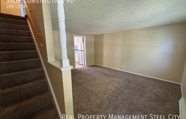1009 CONSTITUTION RD