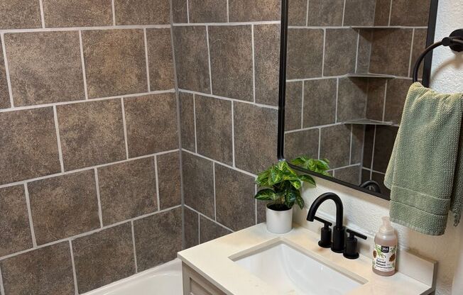 Large 3 bedroom house available