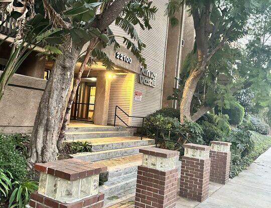 2 beds, 2 baths, 883 sqft, $2,900, Unit 301A