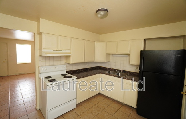 5667 W 26 AVE