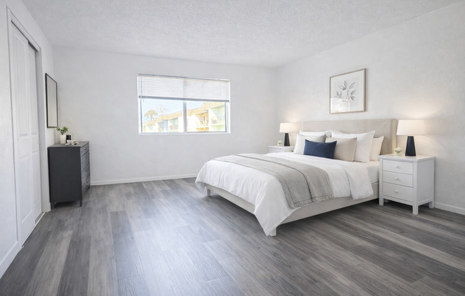2 beds, 2 baths, $1,250, Unit 1650 S Palmetto Ave Unit 104