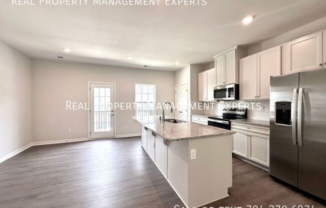 1305 MAY APPLE DR