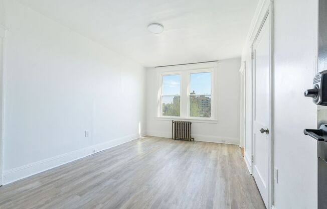 1 bed, 1 bath, 550 sqft, $1,375, Unit C6