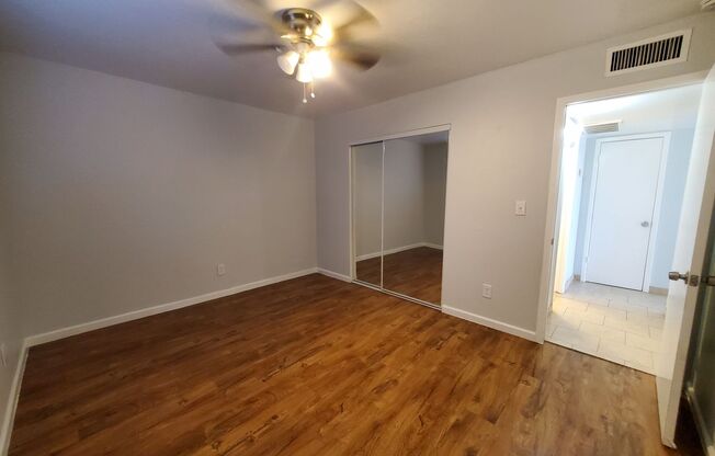 2 beds, 1 bath, $1,550, Unit 05