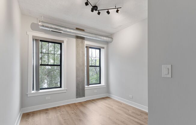 3 beds, 1 bath, 724 sqft, $2,600, Unit 314