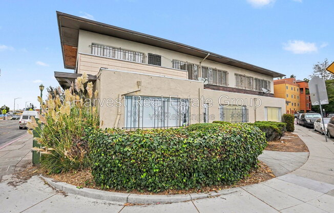 8400 MACARTHUR BLVD