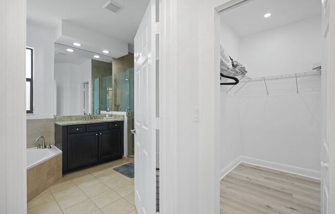 Luxury Furnished Rental in Doral – 12 or 7-Month Lease Option