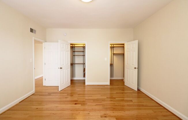 1 bed, 1 bath, 840 sqft, $3,295, Unit H410