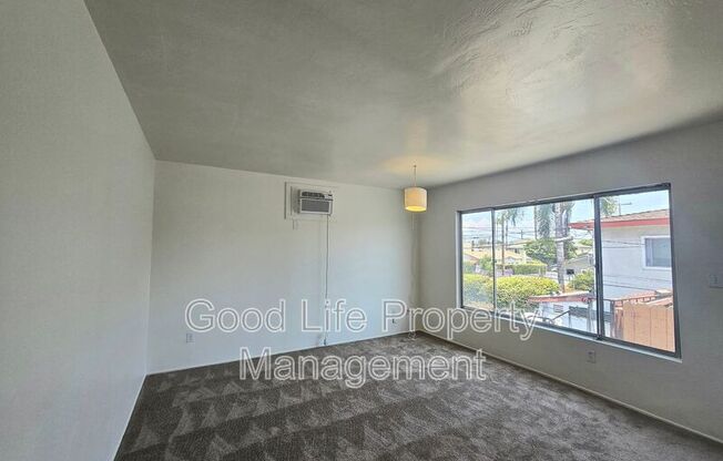 3176 1/2 ADAMS AVE