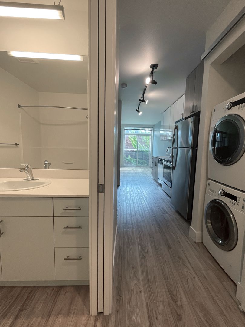 1 bed, 1 bath, 478 sqft, $1,595, Unit 406 - MFTE