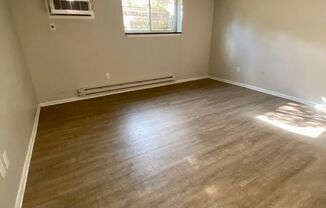 Studio, 1 bath, 351 sqft, $1,200, Unit Unit 100