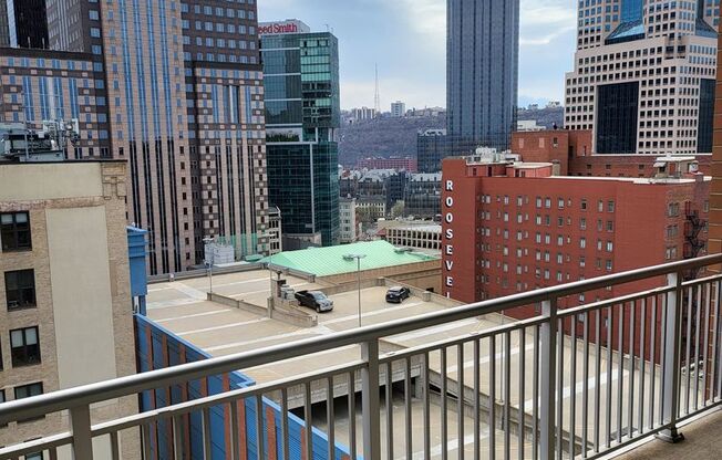 1 bed, 1 bath, 993 sqft, $2,340, Unit 1708