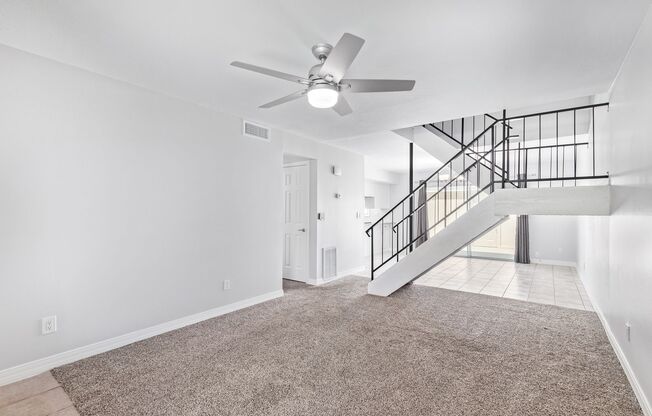 4 bedroom 2.5 bathroom townhome in the heart of Tempe!